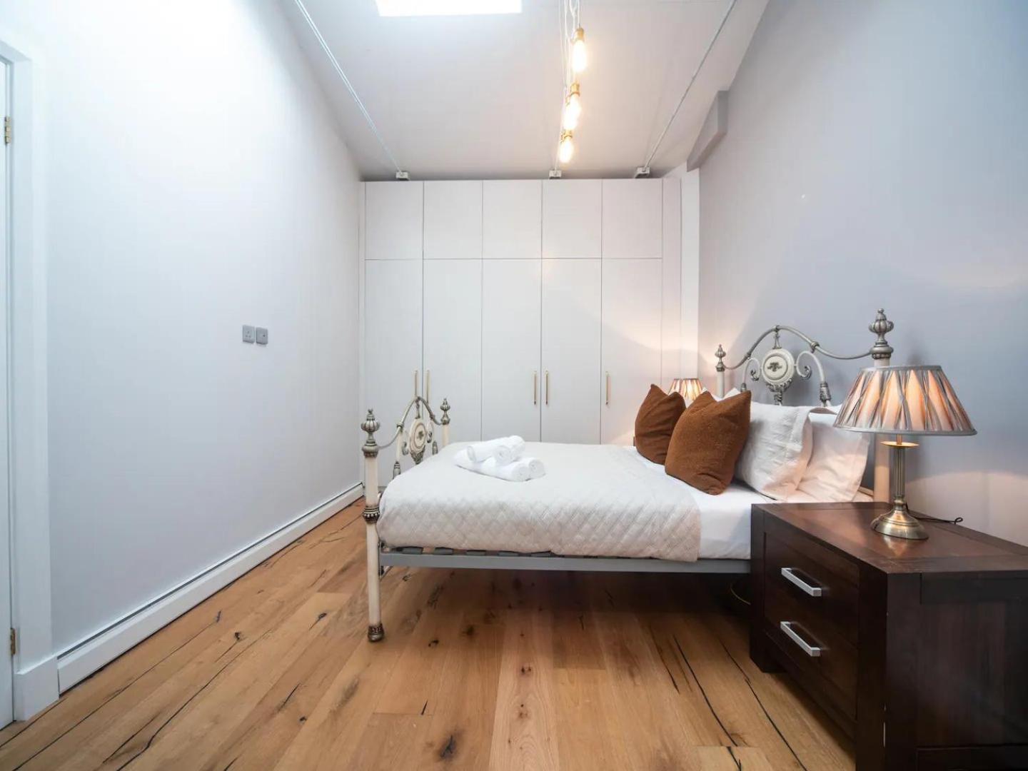 Appartamento Pass The Keys A Vibrant Characterful Mews House With Air Con Londra
