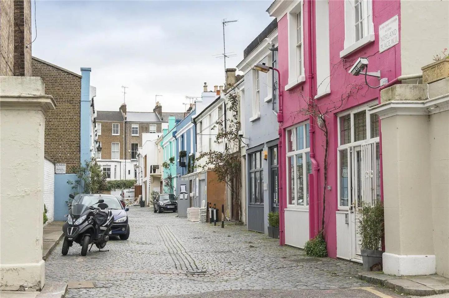 Pass The Keys A Vibrant Characterful Mews House With Air Con Appartamento Londra