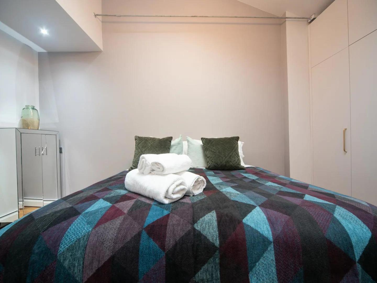 Appartamento Pass The Keys A Vibrant Characterful Mews House With Air Con *
