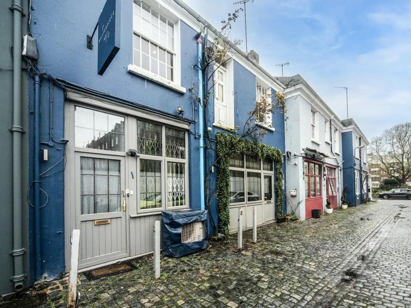 Pass The Keys A Vibrant Characterful Mews House With Air Con Appartamento *